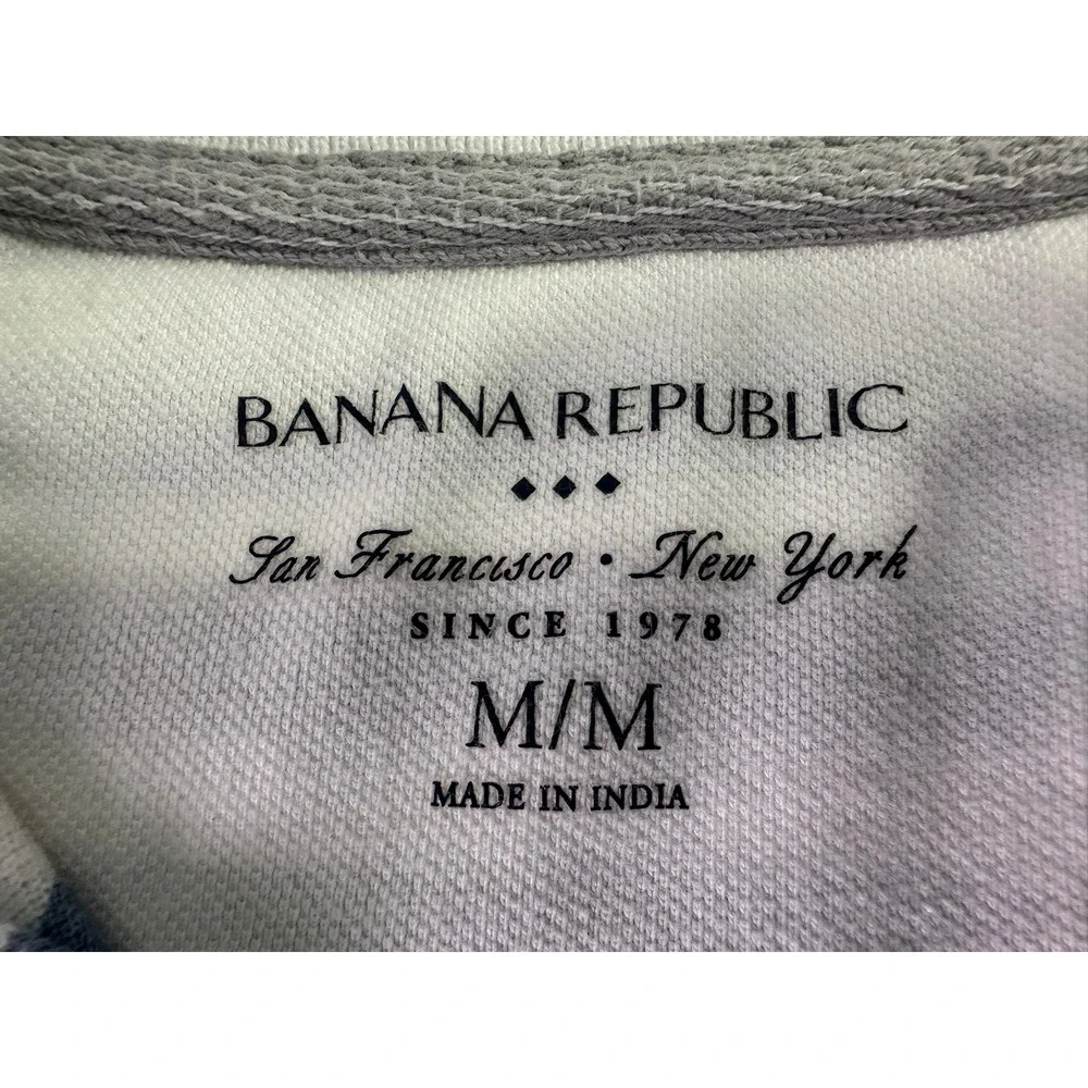 Banana Republic Men's Polo Shirt Medium White Blue Striped Pique Cotton Preppy M